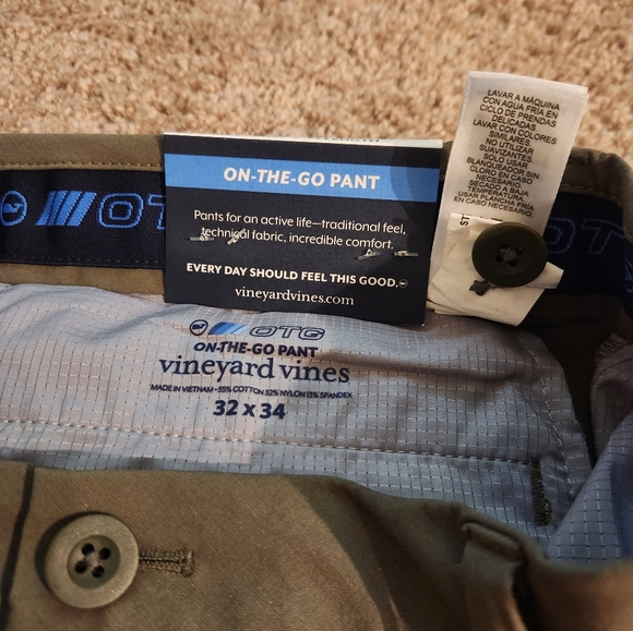 NWT Vineyard Vines Men's On-The-Go Pants Spanish Moss - Picture 3 of 3